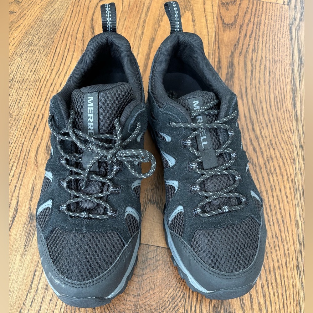Merrell Men's Black and Gray Athletic Shoes